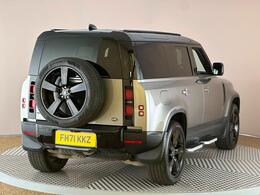 Land Rover Defender 110 FH71KKZ