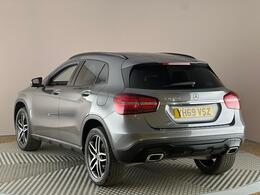 Mercedes-Benz GLA YH69VSZ