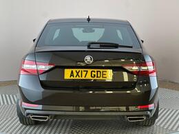 Skoda Superb AX17GDE