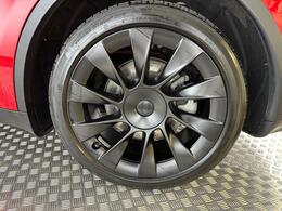 Tesla Model Y BD73NWG