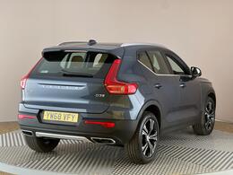 Volvo XC40 YW68VFY