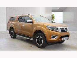 NISSAN Navara 