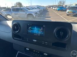 Mercedes-Benz Sprinter YK24DXA
