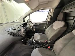 Ford Transit Courier EN66BNY