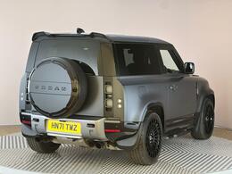 Land Rover Defender 90 HN71TWZ