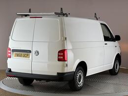 Volkswagen Transporter YW68UCP