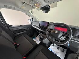 Vauxhall Vivaro DS74OKU
