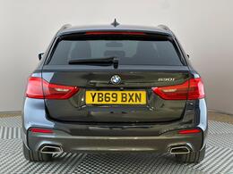 BMW 5 Series YB69BXN