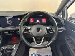 Volkswagen Golf VU22JYZ