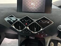 DS AUTOMOBILES DS 3 CROSSBACK GU71ZVE