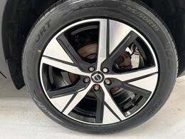Volvo XC40 YT22VKE