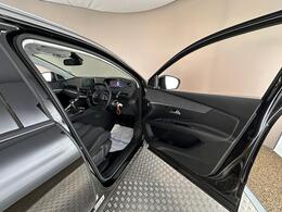 Peugeot 3008 MJ17EHF