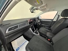 Volkswagen T-Roc GL24VOK