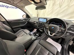BMW X3 AJ68MVC
