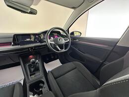 Volkswagen Golf VE22WDV