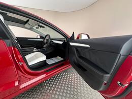 Tesla Model 3 LF71VTK