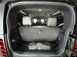 Land Rover Defender 90 GX74TZE
