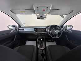 Volkswagen Polo BJ71UYU