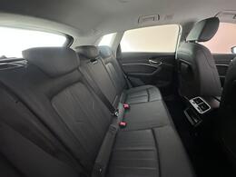 Audi e-tron NL70UPZ