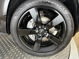 Land Rover Defender 90 WG25BLZ