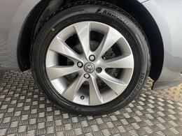 Vauxhall Corsa AJ18HYH