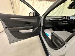 Renault Megane E-Tech YD73AFJ