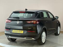 Vauxhall Grandland X BV68KKY