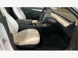 Tesla Model 3 SG22YDP