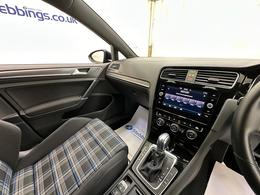 Volkswagen Golf FA18XRE