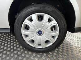 Ford Transit Connect YM22UNX