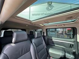 Vauxhall Vivaro Life Electric LL72ZWD