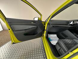 Volkswagen Golf EX71HKW