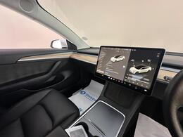 Tesla Model 3 AF72VKR