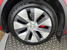 Tesla Model Y LB22LCT