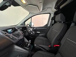 Ford Transit Connect PN67WYY