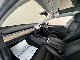 Tesla Model 3 AF72UXG