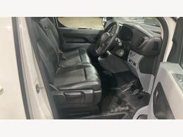 Vauxhall Vivaro DY21OWW
