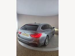 BMW 5 Series YK18JUW