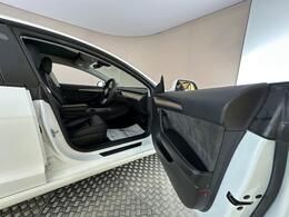 Tesla Model 3 AF72VLV