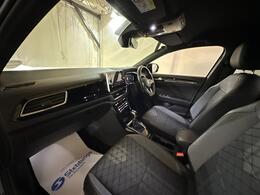Volkswagen T-Roc CA72JZX
