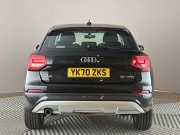 Audi Q2 YK70ZKS