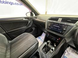 Volkswagen Tiguan YR72RWO
