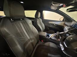 Peugeot 5008 YP21AXZ