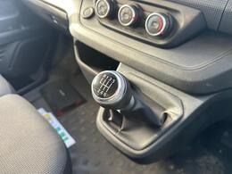 Nissan Primastar SL72YOM