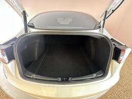 Tesla Model 3 AF72VRV