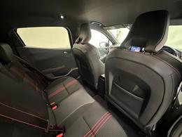 Renault Clio YE71SWN