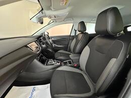 Vauxhall Grandland X DN70HKY
