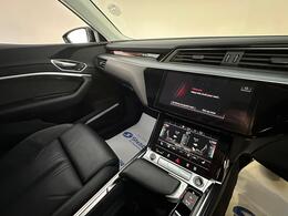 Audi e-tron RY21HHX