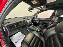 Porsche Macan AE18WBL