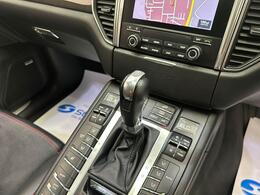 Porsche Macan WM66DZS